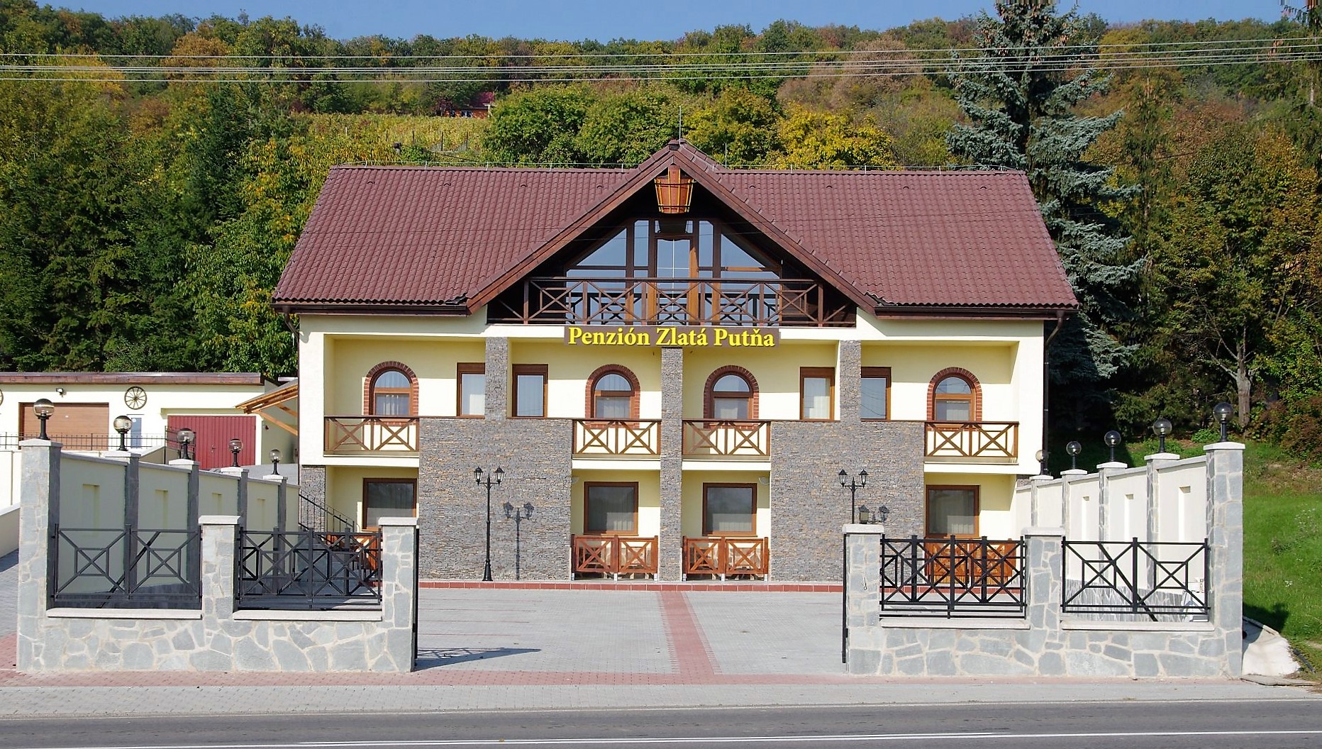 Zlatá Putňa penzióne na Tokaji, obec Viničky