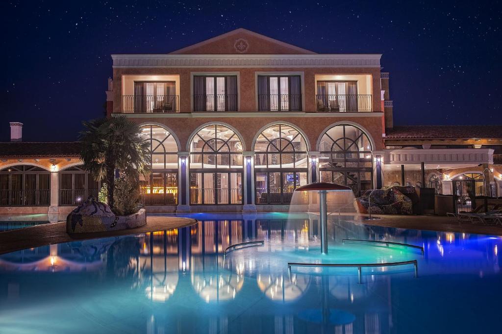Villa Plaza Boutique Hotel and Spa