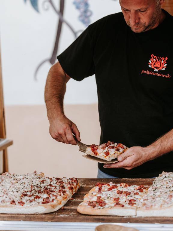 Po Čajkove za vínom, lokálne gastro špeciality