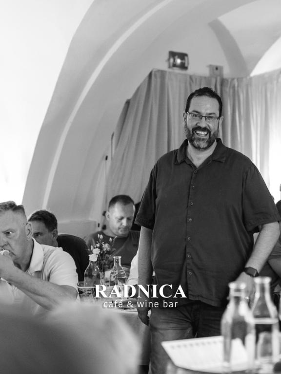 Radnica cafe &amp; wine