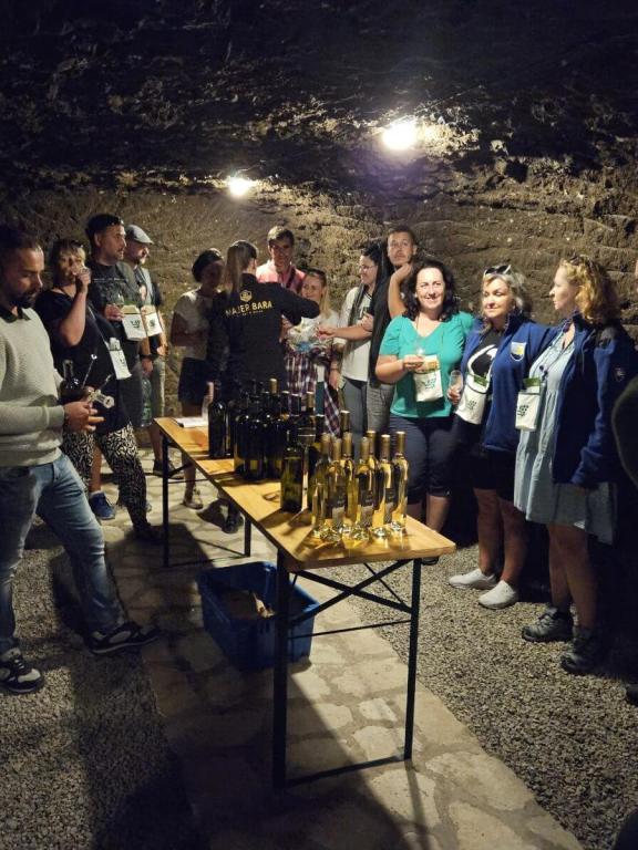 Deň otvorených Tokajských pivníc  - vo vnútri historickej pivnice